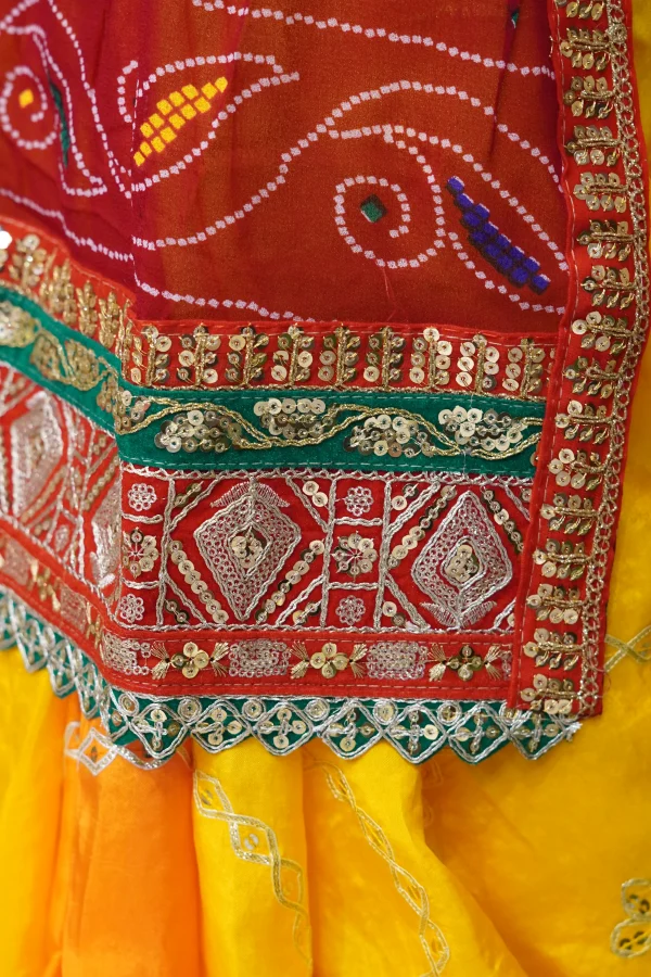 NS Traditional Handwork Chunri Georgette Broach Odhna