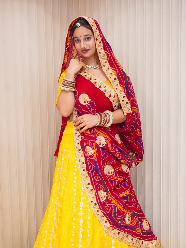 NS Traditional  Belbuti Chunri Ojaria Ethnic