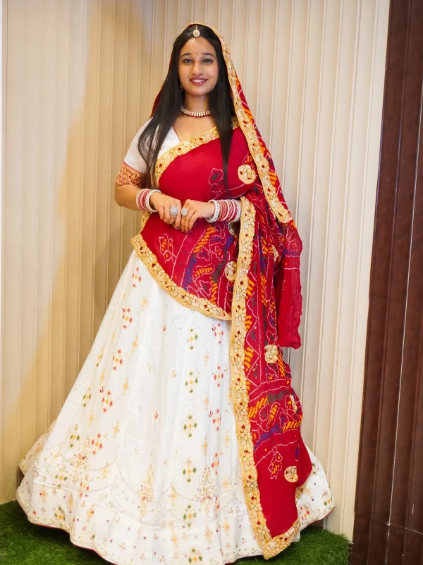 NS Ethnic Traditional  Belbuti Chunri Ojaria